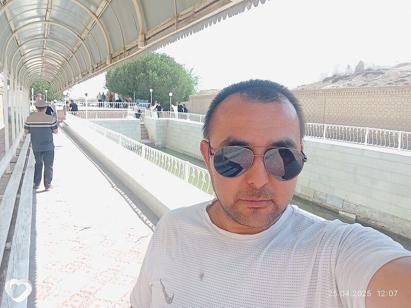 Умид, 34, Санкт-Петербурге — анкета №2404480