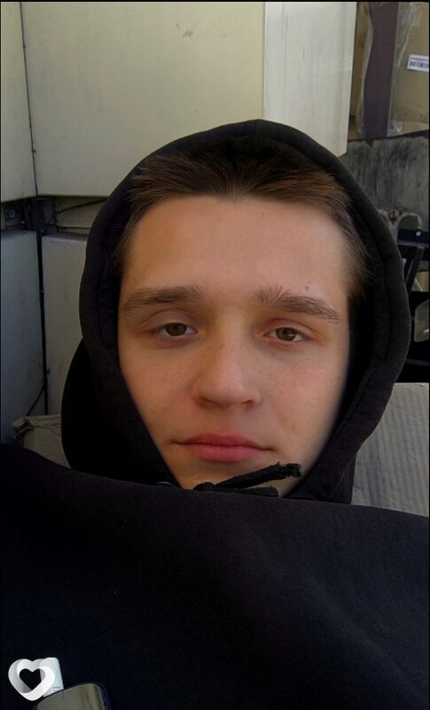 Виталий, 20, Донецке — анкета №2404523