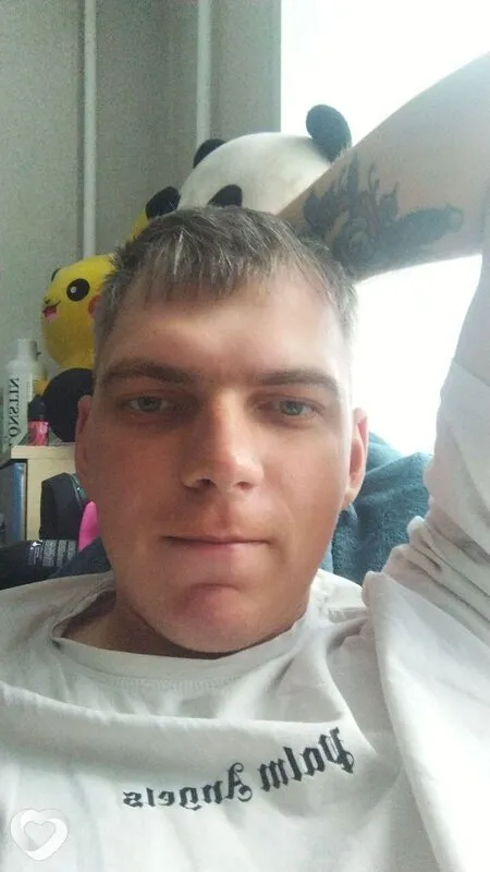 Дмитрий, 32, Горно-Алтайске — анкета №2405598