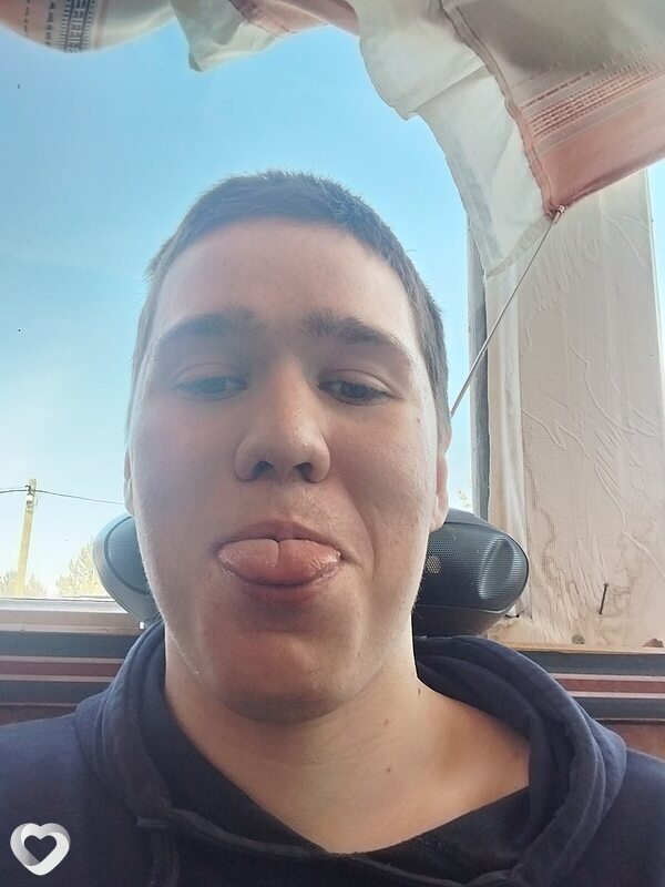 Матвей, 24, Сургуте — анкета №2405480