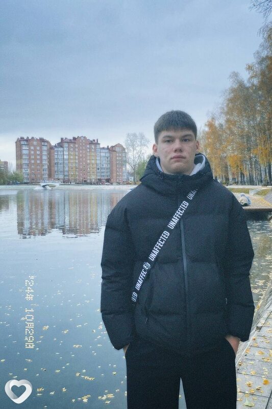 Сергей, 19, Хабаровске — анкета №2405943