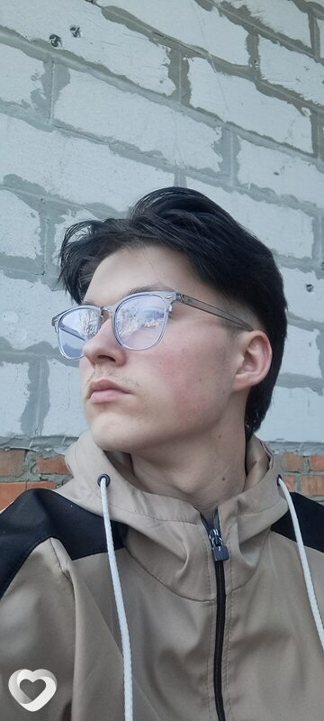 Степан, 19, Львове — анкета №2406386