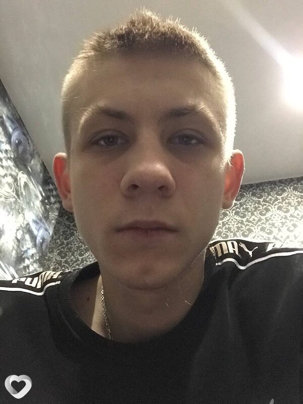 Александр, 20, Соликамске — анкета №2406451