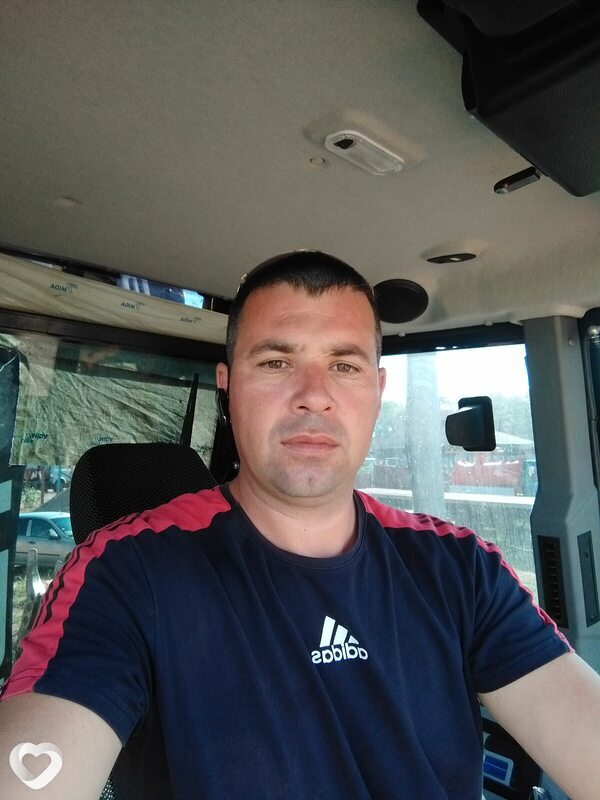 Алекс, 39, Миллерове — анкета №2407137