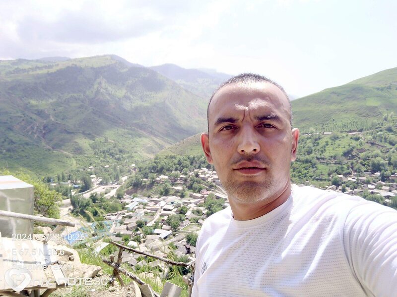 Отабек Бобаев, 37, Радужный (Ханты-Мансийский) — анкета №2407138