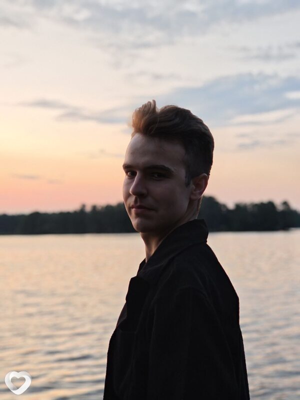 Виталий, 22, Минске — анкета №2407422