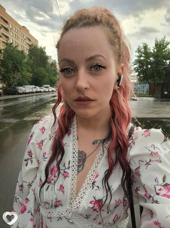 Вика, 20, Москве — анкета №2407477