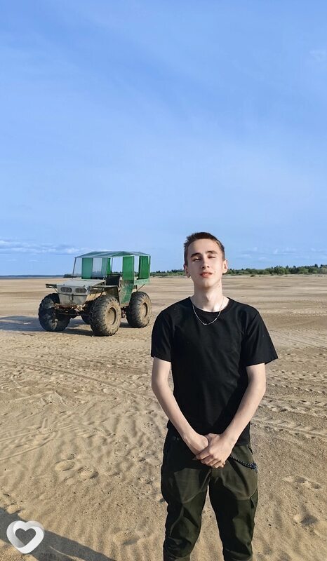 Влад, 19, Санкт-Петербурге — анкета №2407478