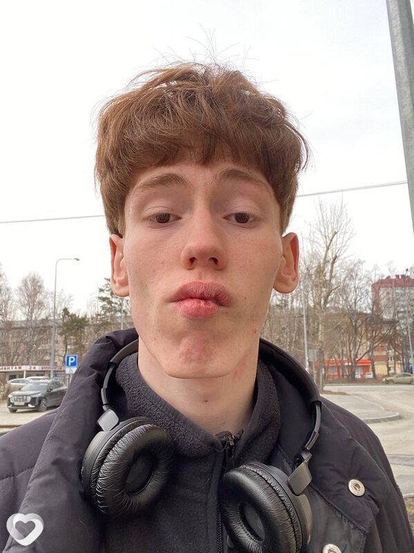 Артур, 20, Москве — анкета №2407667