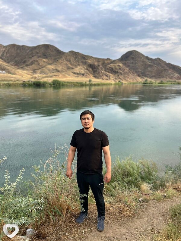 Бек, 28, Алматы — анкета №2409123