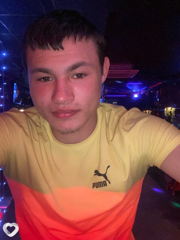 Анатолий, 25, Ханты-Мансийске — анкета №2408112
