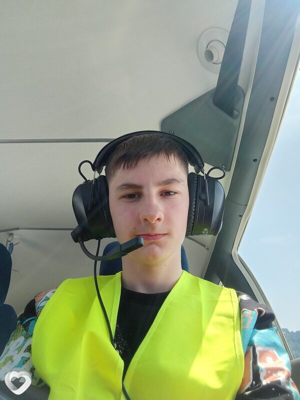 Artem, 19, Одессе — анкета №2408857