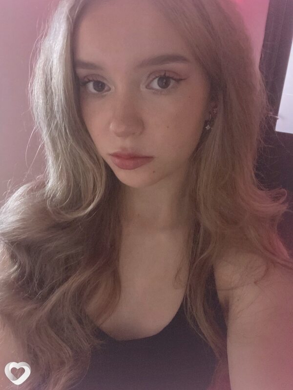 Аня, 19, Новосибирске — анкета №2408967