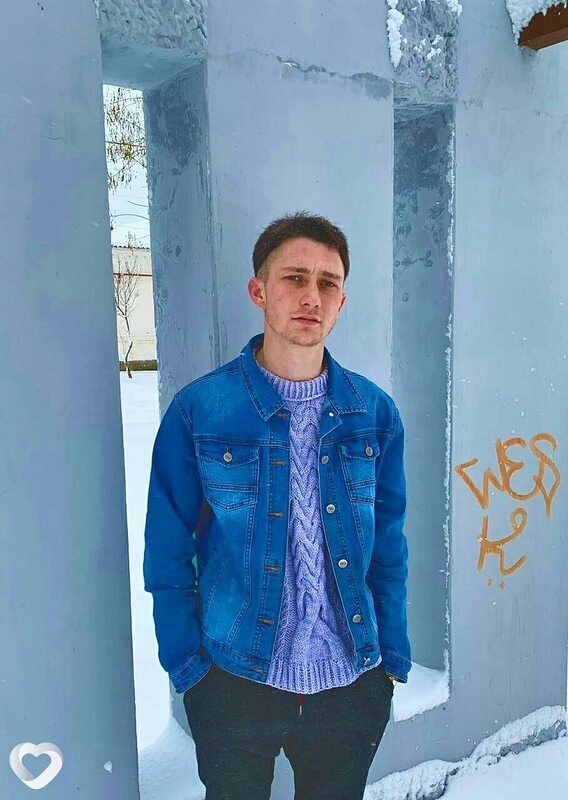Ян, 25, Ейске — анкета №2409321