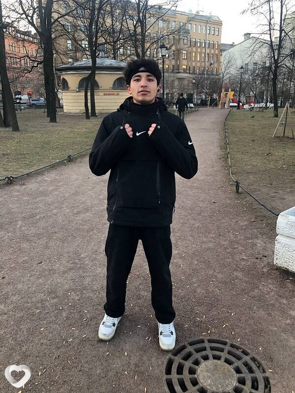 Азизбек, 20, Москве — анкета №2410560