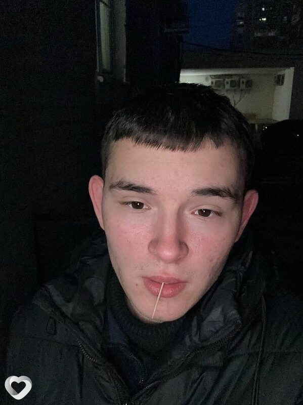 Андрей, 20, Москве — анкета №2410828