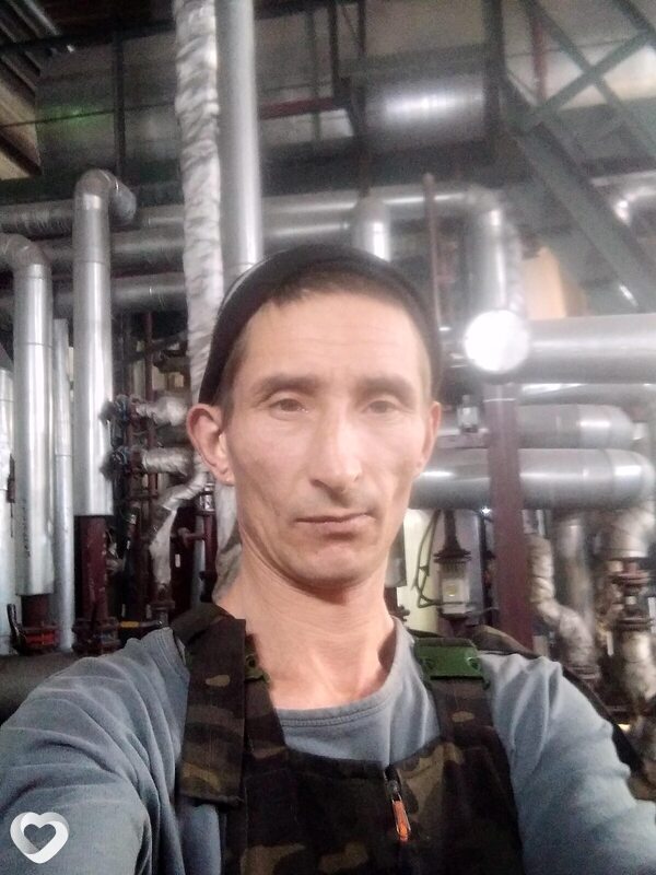 Виталя, 41, Барнауле — анкета №2410700