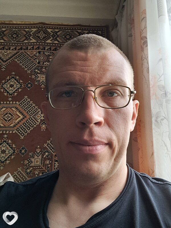 Павел, 40, Снежном — анкета №2411084