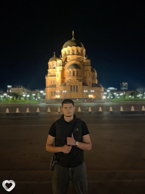 Анатолий, 19, Волгограде — анкета №2411188