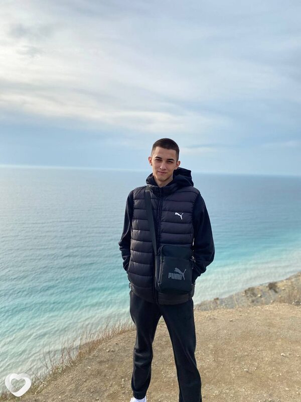 Руслан, 23, Новосибирске — анкета №2411343