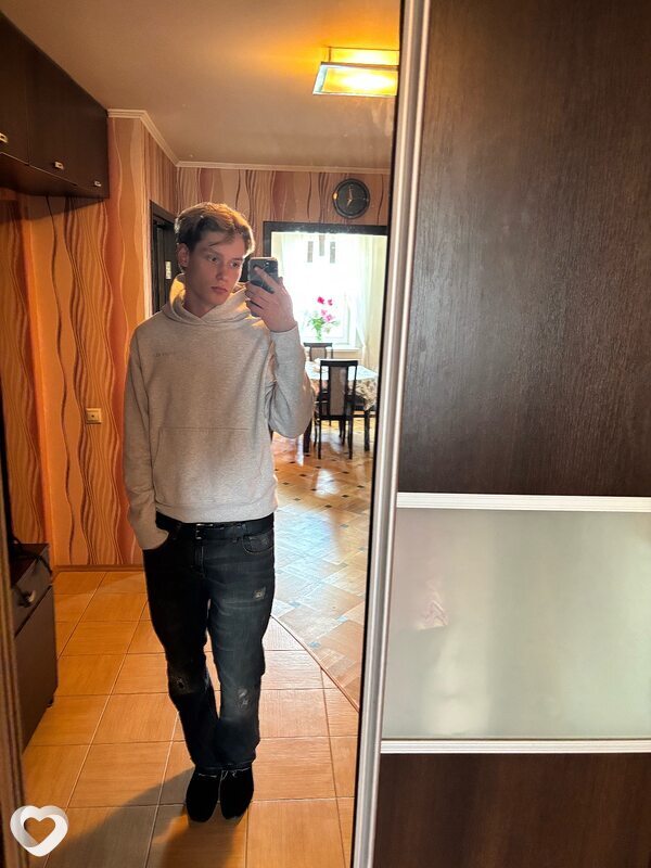 Елисей, 19, Минске — анкета №2412220