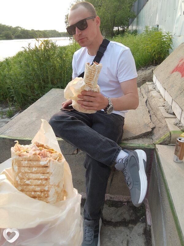 Кирилл, 26, Екатеринбурге — анкета №2412797