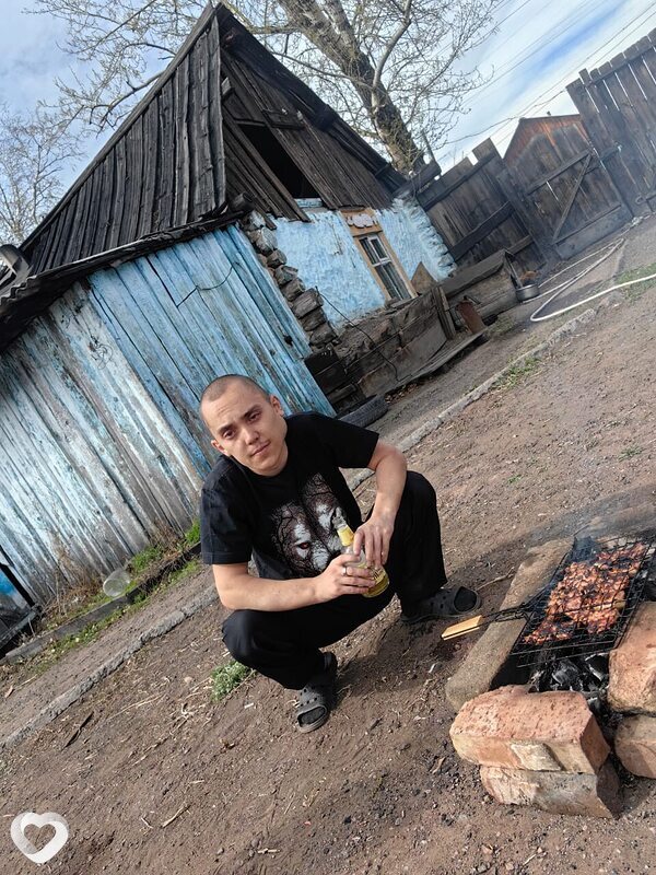 Александр, 21, Кызыле — анкета №2683708