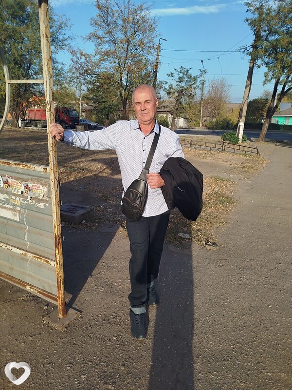 Альберт, Алчевск