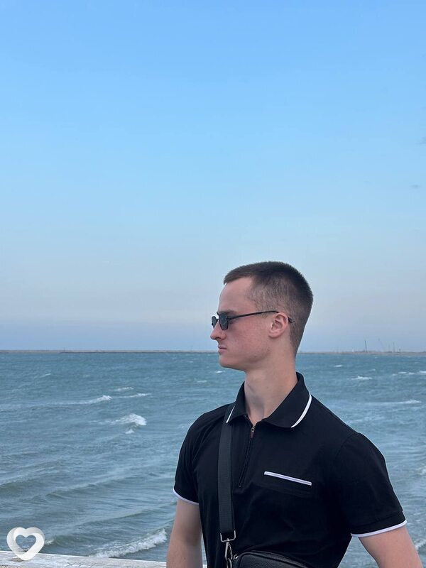 Евгений, 22, Одинцове — анкета №2413065