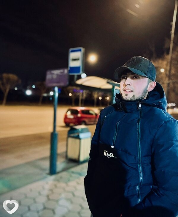 Alik, 25, Санкт-Петербурге — анкета №2413186