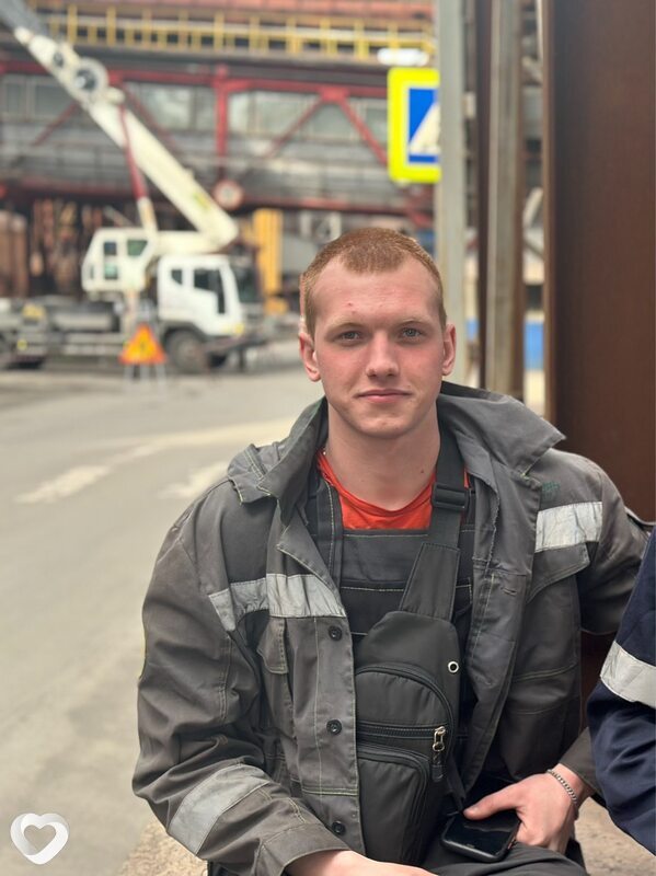 Илья, 22, Череповце — анкета №2413657