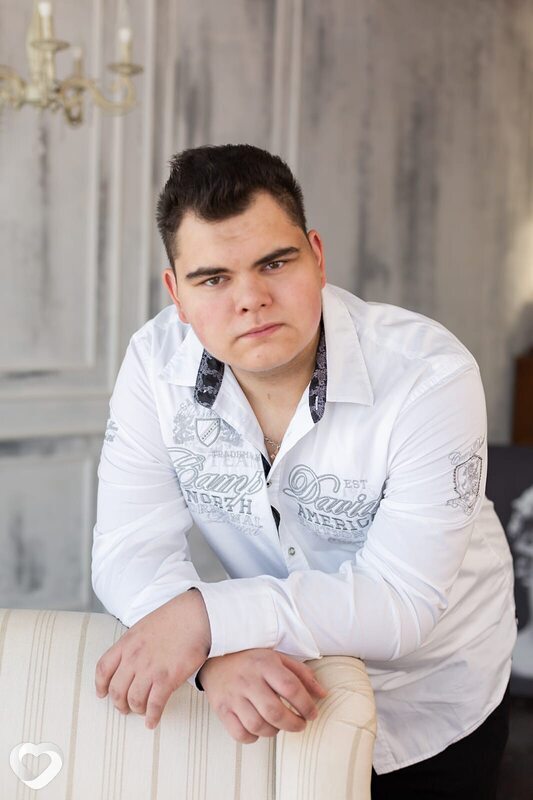Илья, 19, Тамбове — анкета №2413985