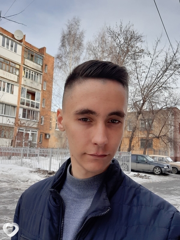 Илья, 28, Омске — анкета №2415046