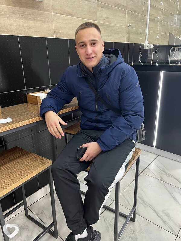 Кирилл, 21, Ульяновске — анкета №2414783