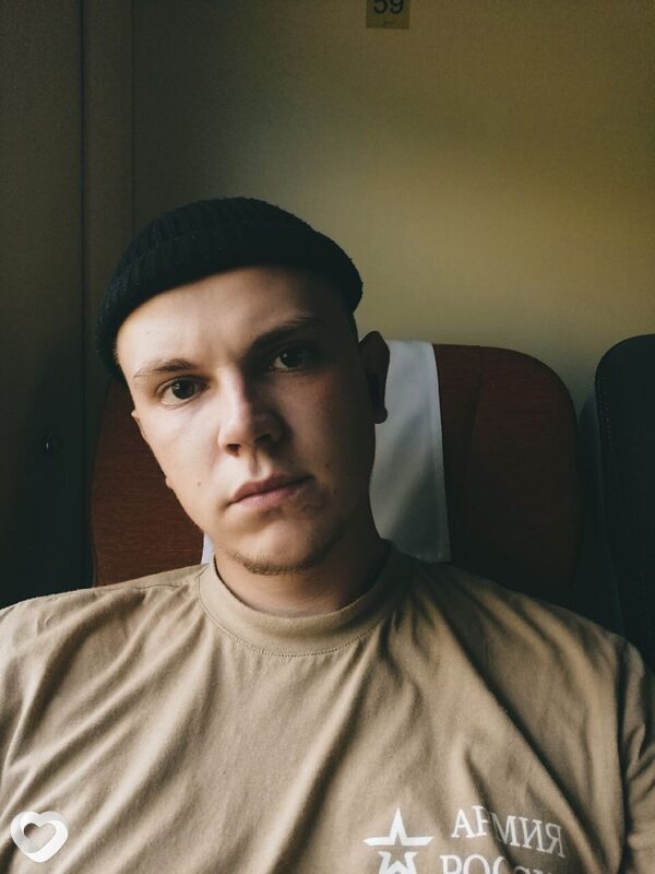 Кирилл, 22, Барнауле — анкета №2415472