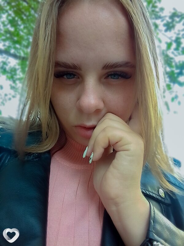 Анечка, 25, Сальске — анкета №2415063