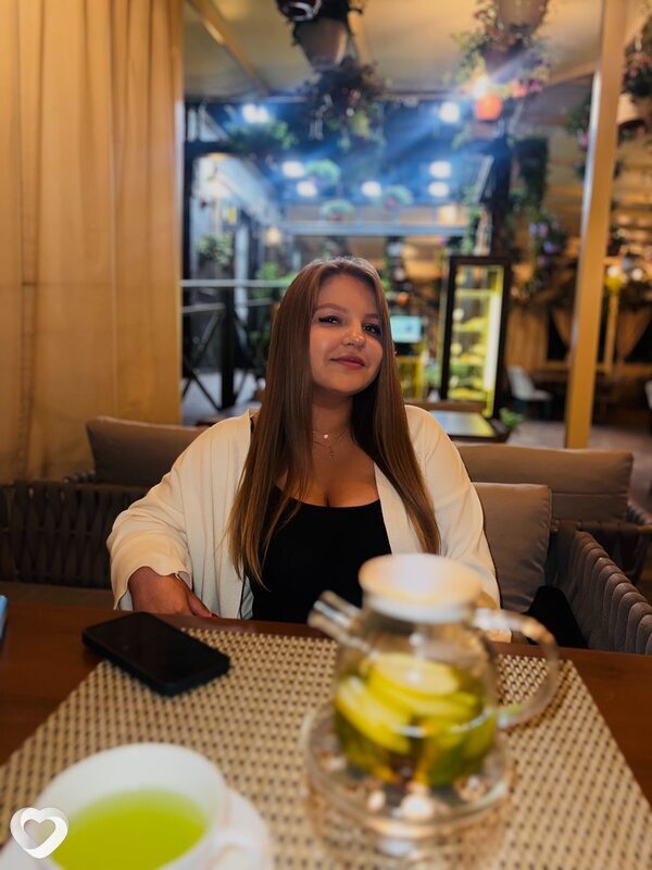 Аня, 19, Москве — анкета №2415238