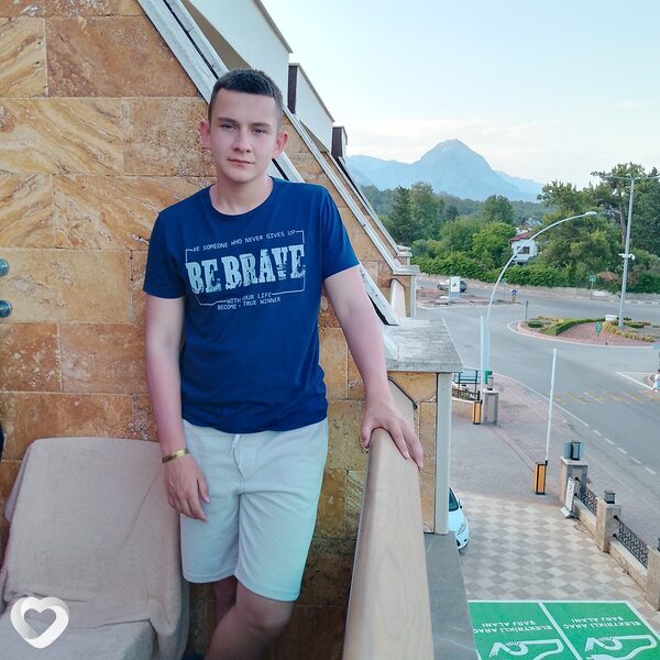 Иван, 19, Борисове — анкета №2415543