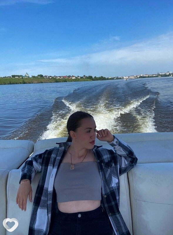 Арина, 22, Сочи — анкета №2415903