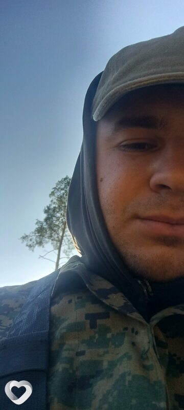 Valentin, 23, Барановичах — анкета №2415906