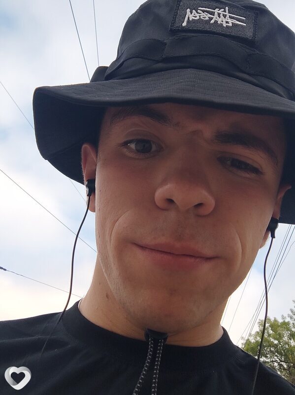 Родион, 20, Севастополе — анкета №2416822
