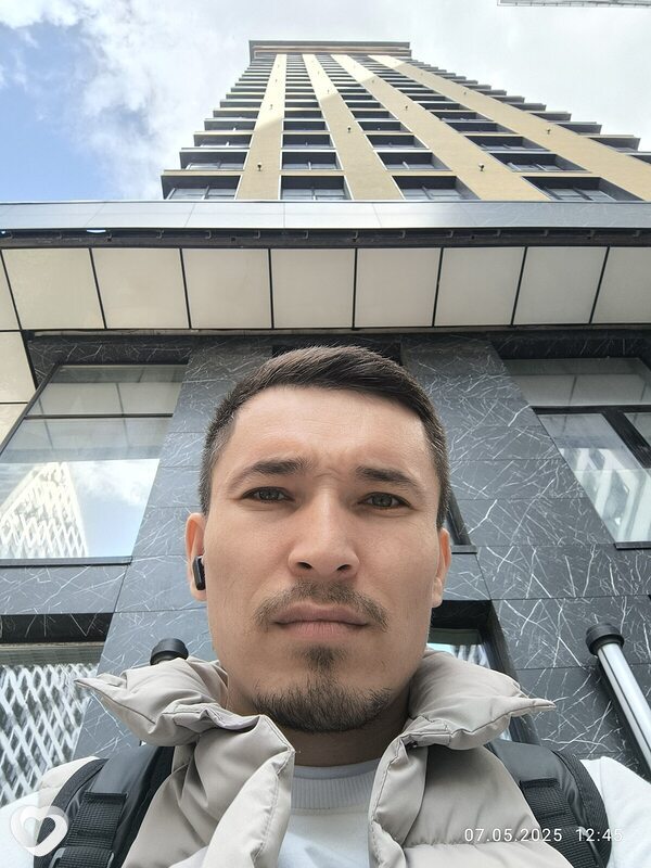 Садиржон, Москва