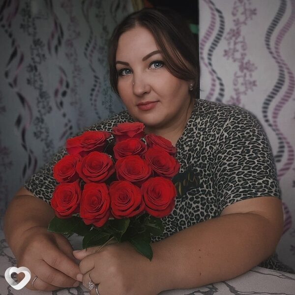 Катя, 33, Амурске — анкета №2418176
