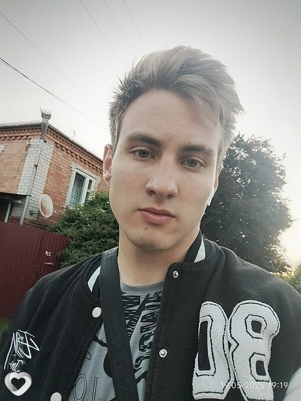 Daniil, 21, Москве — анкета №2418339