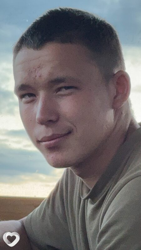 Антон, 22, Самаре — анкета №2418491