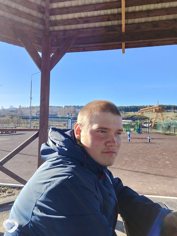 Кирилл, 19, Лысьве — анкета №2419561