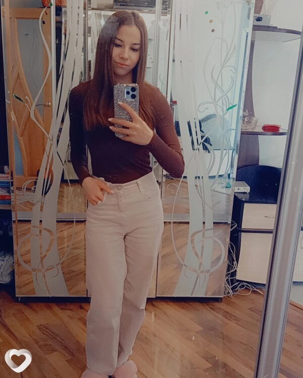 Александра, 19, Мозыре — анкета №2420430