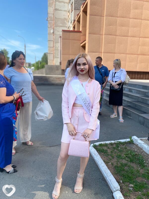 Танюшка, 19, Ижевске — анкета №2420859