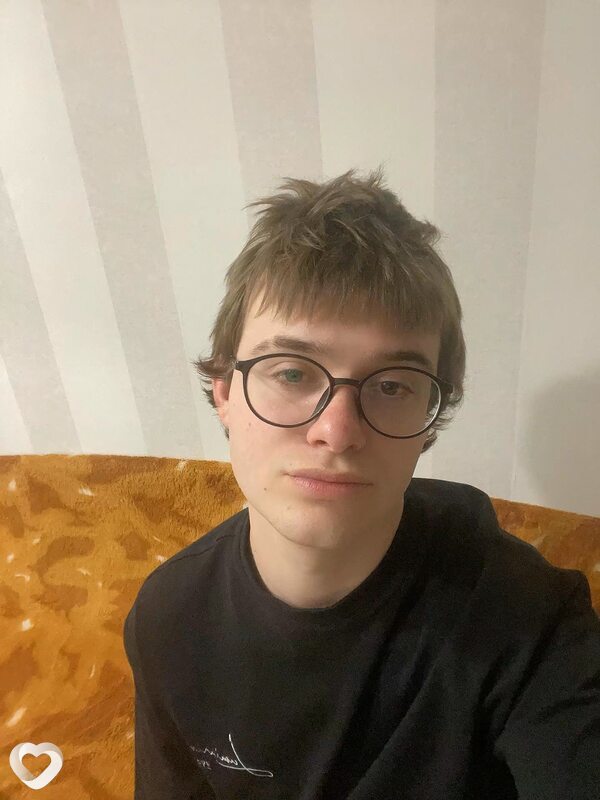 Кирилл, 19, Киеве — анкета №2421450