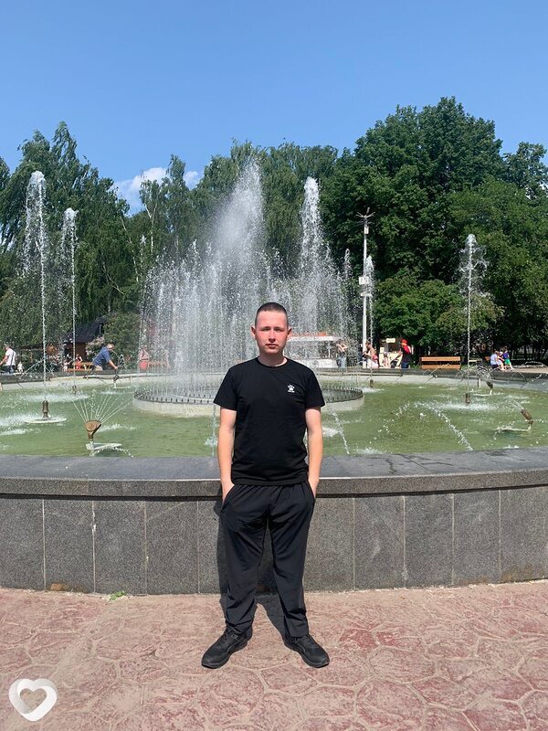 Серёжа, 20, Каменске-Уральском — анкета №2422794